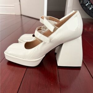 Nodaleto White Patent Leather Block Heels